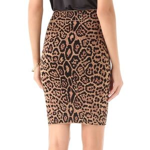 BCBGMaxAzria Skirts - BCBG knee length leopard skirt BCBGMaxAzria Skirts - BCBG knee length leopard skirt